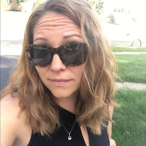 Meet your Posher, Jena